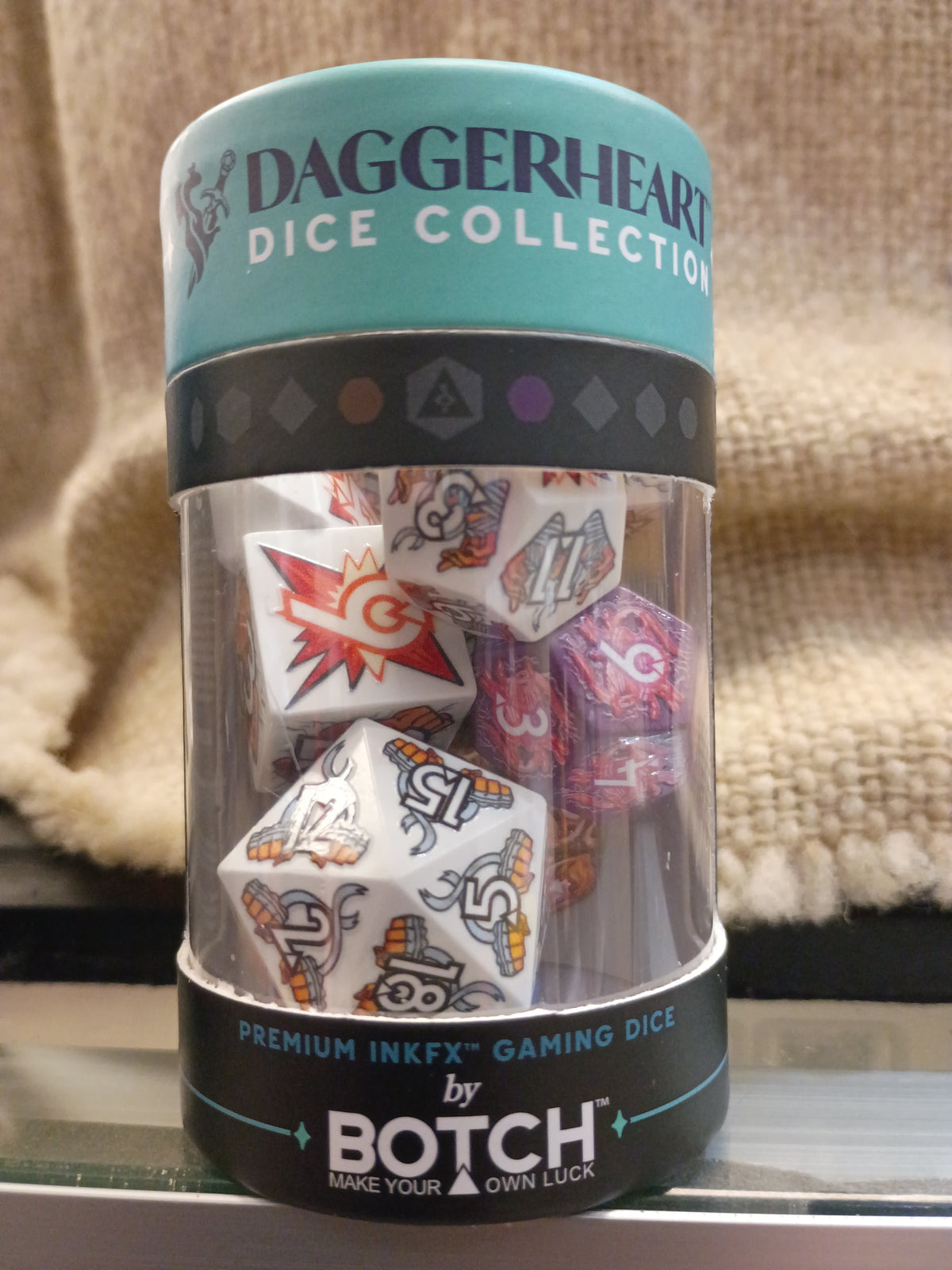 Daggerheart Dice Collection, 9 die set. Color: Brawler (White and Orange)