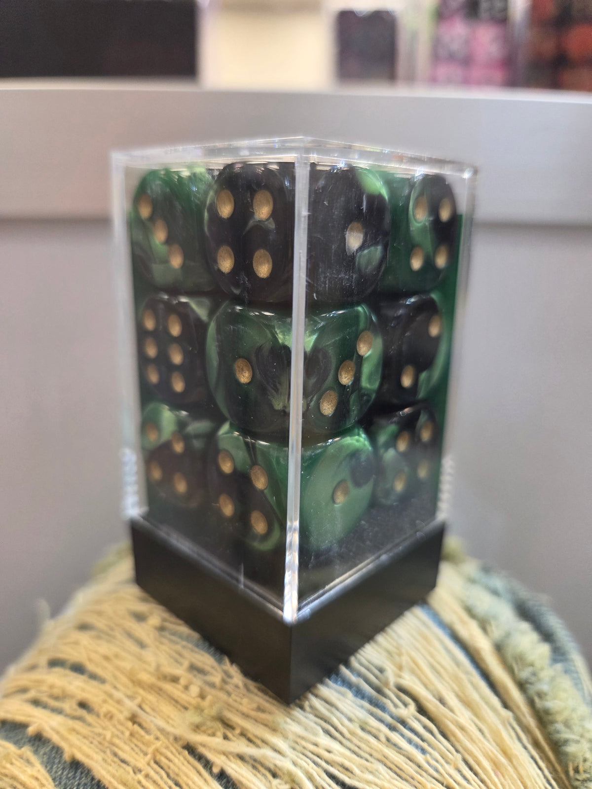 Chessex Dice Black-Green/Gold set of 12 16mm D6
