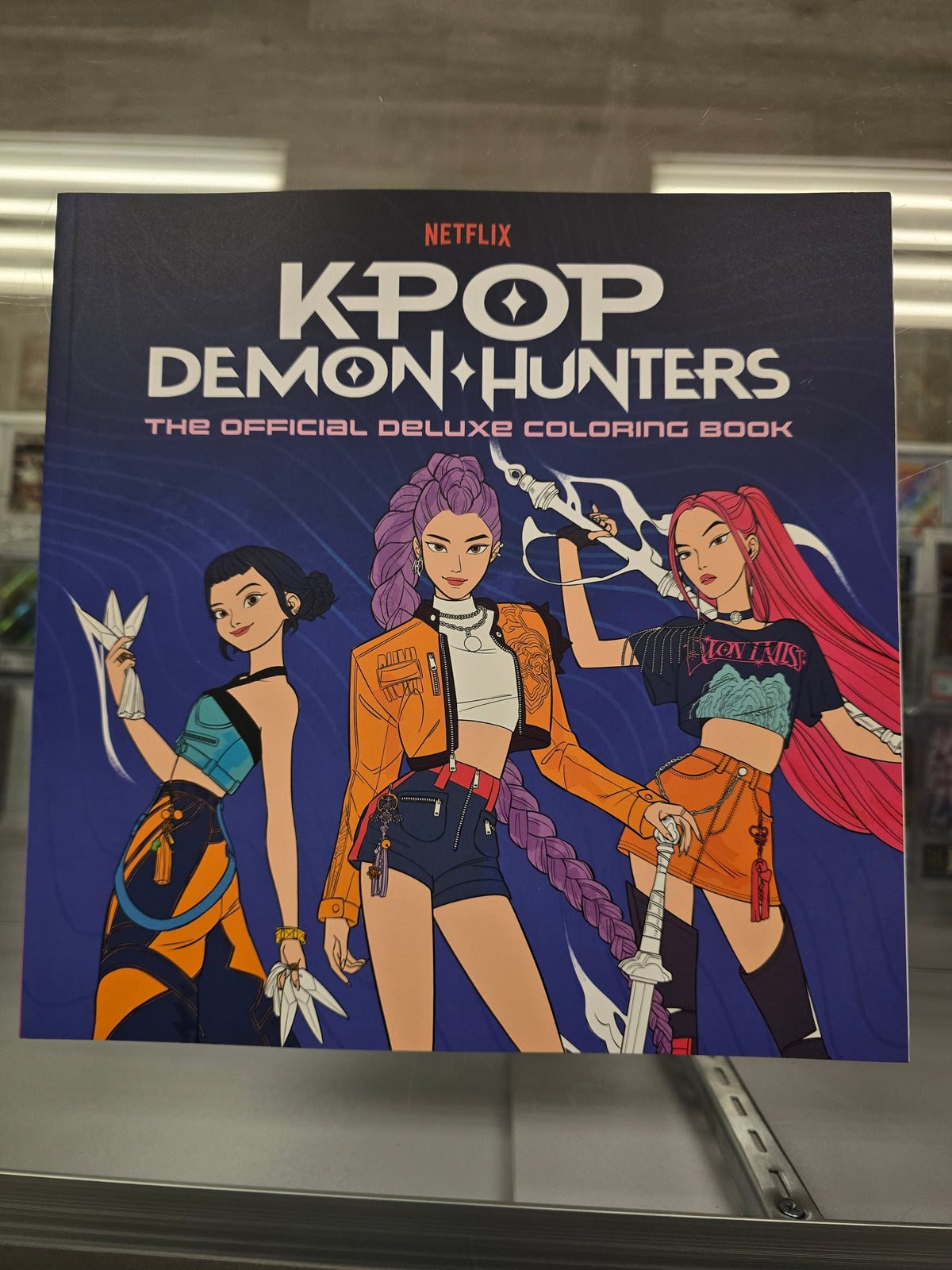 KPOP Demon Hunters Official Deluxe Coloring Book